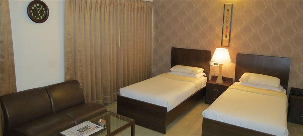 Jyoti Dwelling Hotel Mumbai Exterior photo