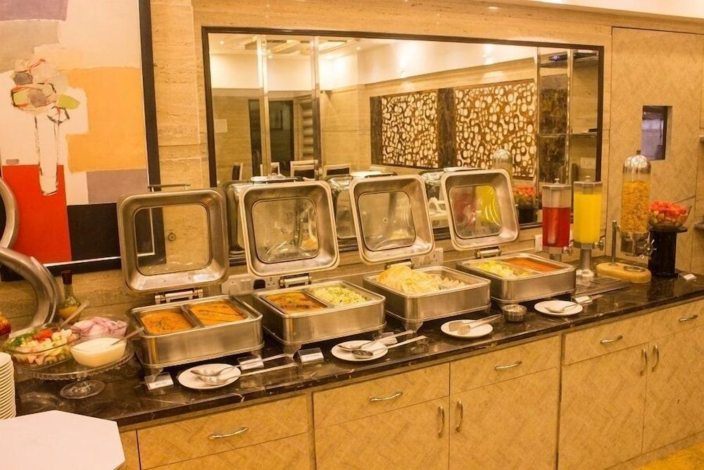 Jyoti Dwelling Hotel Mumbai Exterior photo