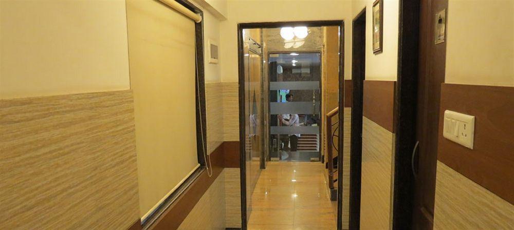 Jyoti Dwelling Hotel Mumbai Exterior photo