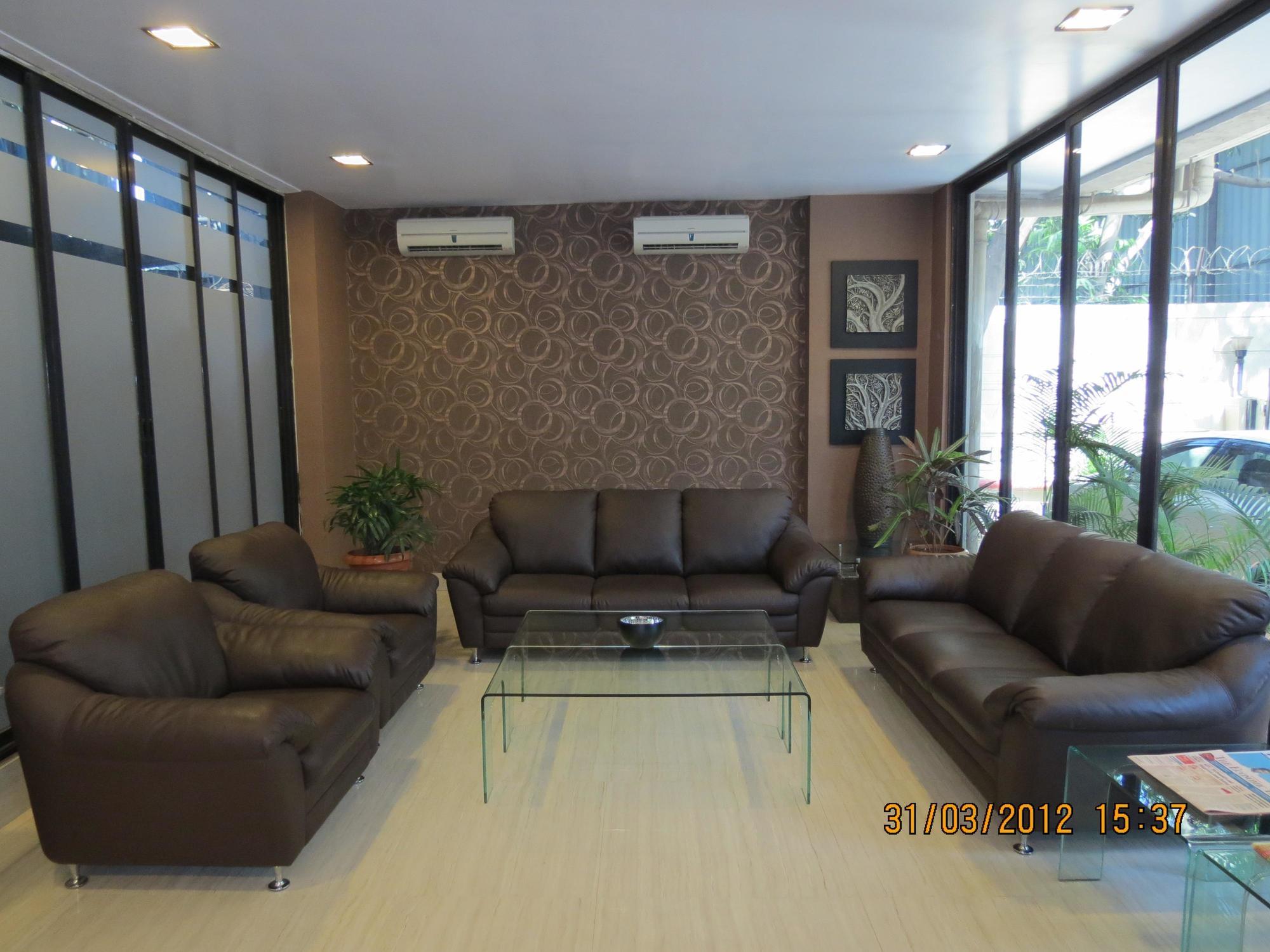 Jyoti Dwelling Hotel Mumbai Exterior photo