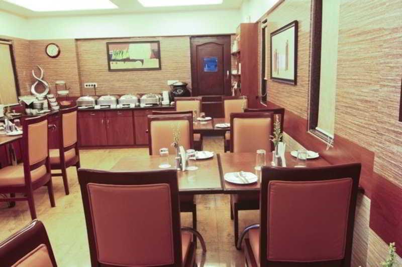 Jyoti Dwelling Hotel Mumbai Exterior photo