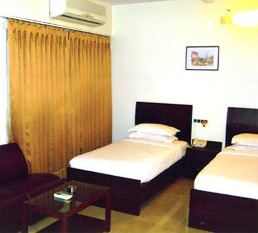 Jyoti Dwelling Hotel Mumbai Exterior photo